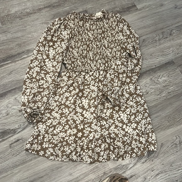 Worn one time dress - Picture 1 of 7